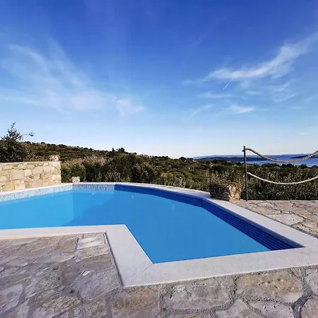 House In With Large Terrace And Mountain View Holiday home Kastel Luksic