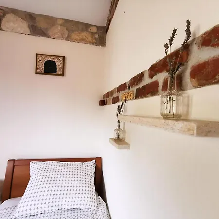 Holiday home House In With Large Terrace And Mountain View Kastel Luksic